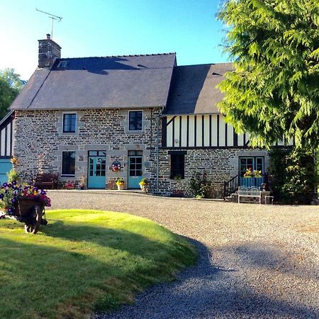 Maison Mai Or La Petite Maison Mai Or La Petite Grange Or All Three La Chapelle-Urée Exterior foto